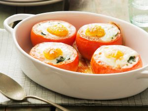 Gevulde tomaten met spinazie en ei